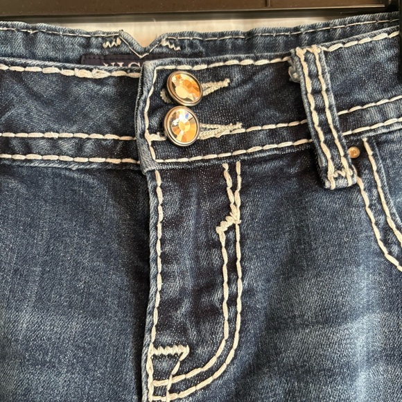 Vigoss The New York Capris Womens 11/12 Embroidered Pockets Denim Jewels - Picture 3 of 8